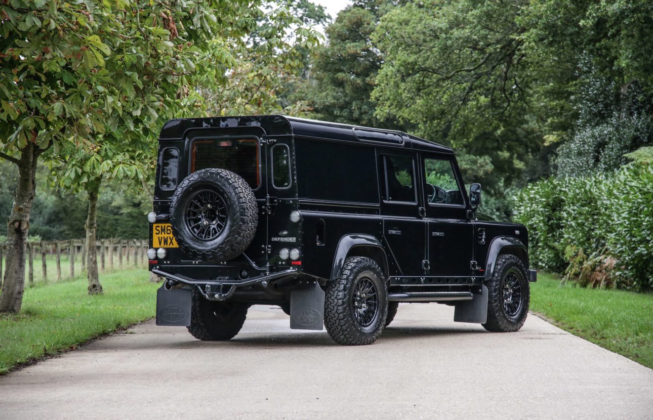 Land Rover Defender 110 XS Utility Bowler Fast Road Specification